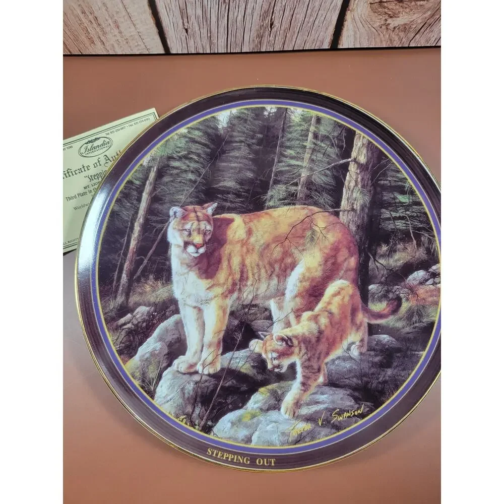 Decorative plates from the Islandia series Families of the wild series - Picture 2 of 3